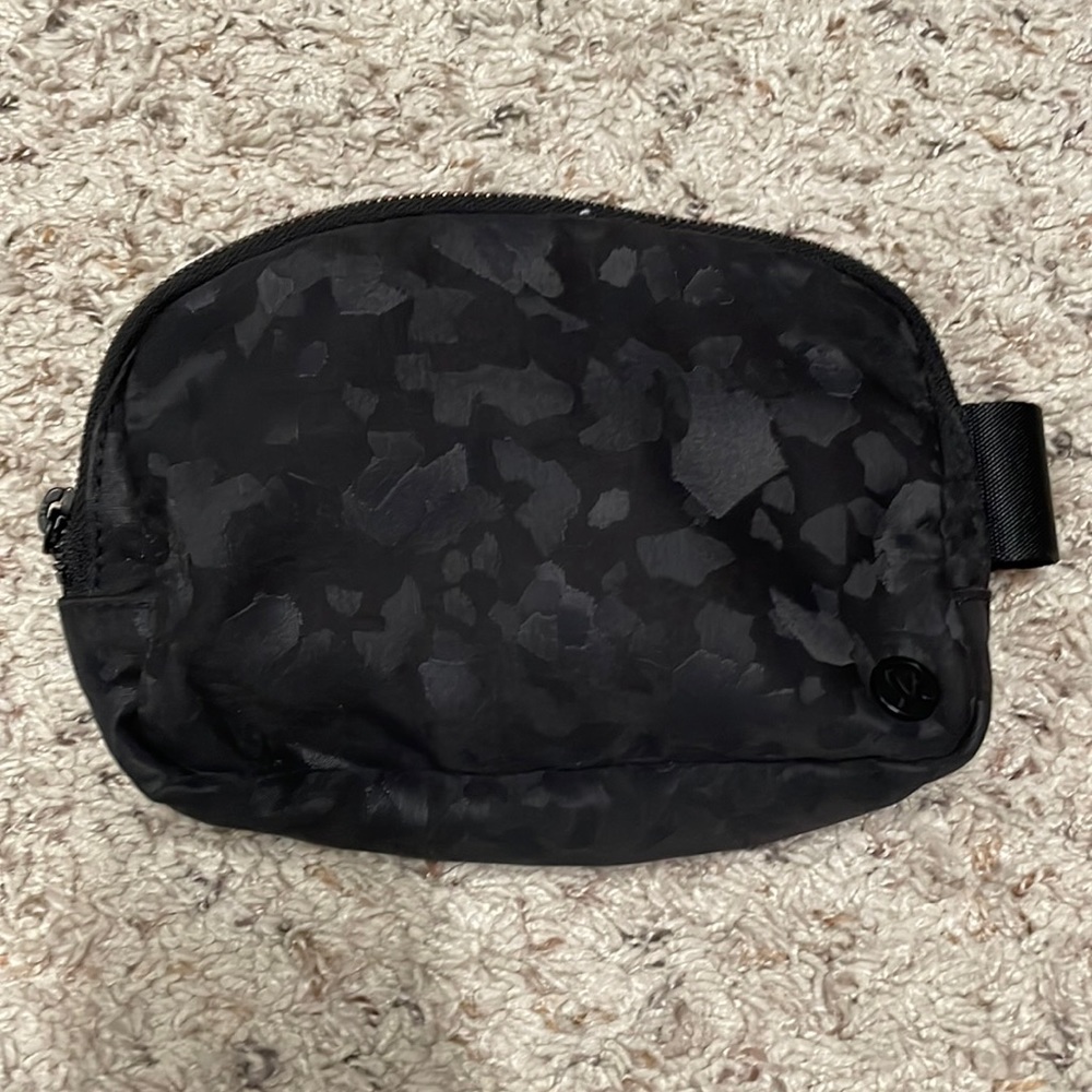Lululemon Black Camo Everywhere Bag